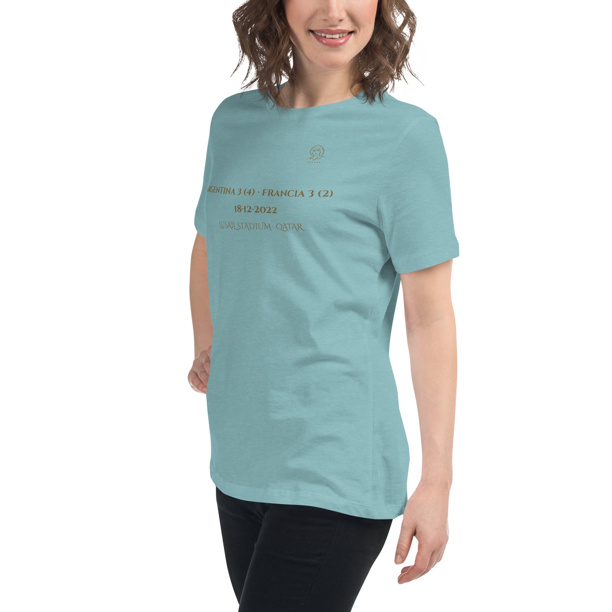 Camiseta mujer celeste inspirada en la final del Mundial Qatar 2022, look frontal
