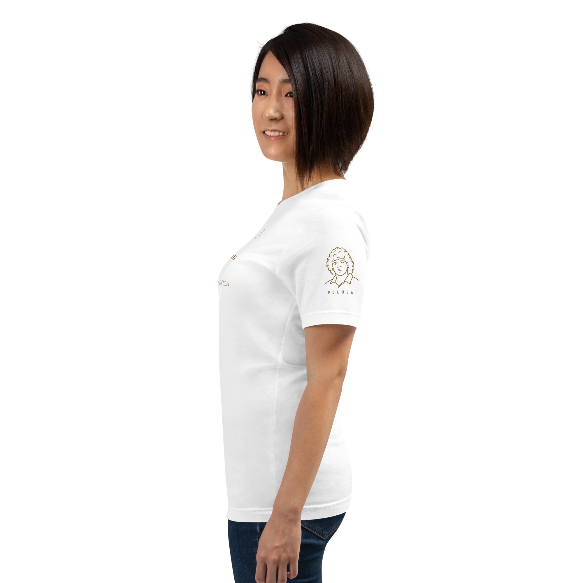 Camiseta blanca inspirada en México 1986, con diseño He Visto Maradona, look mujer lateral
